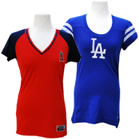 MLB レディースTシャツ - 

タイトでカジュアルなデザインの女性用Tシャツ！！