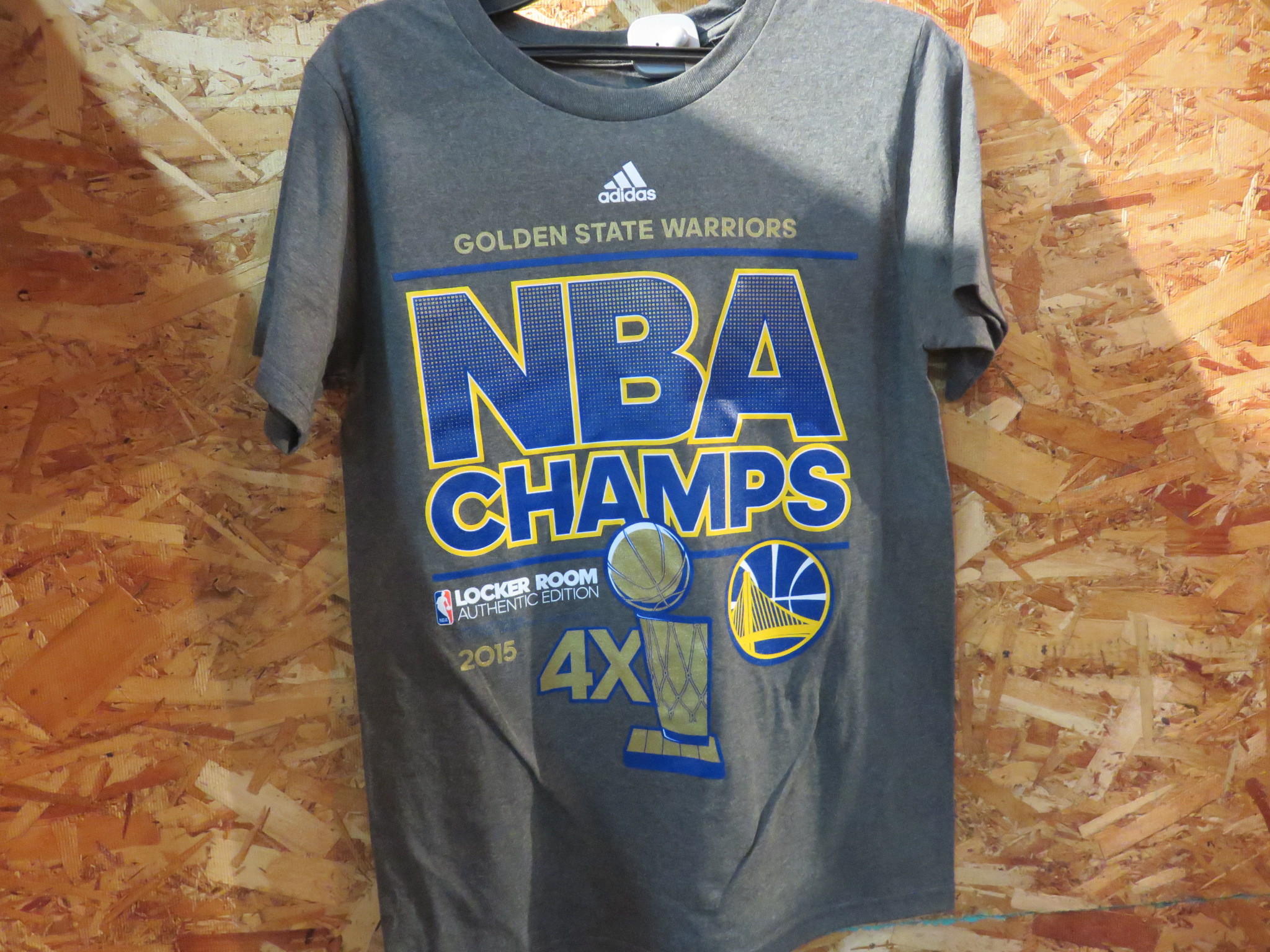 NBA 2015年ファイナルのロッカールームTシャツが再入荷しました！ - 新宿店 バスケブログ | セレクションブログ