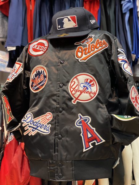 この冬に着たい1着！MLB球団ロゴが集結したサテンジャケット！ - 大阪店 | セレクションブログ